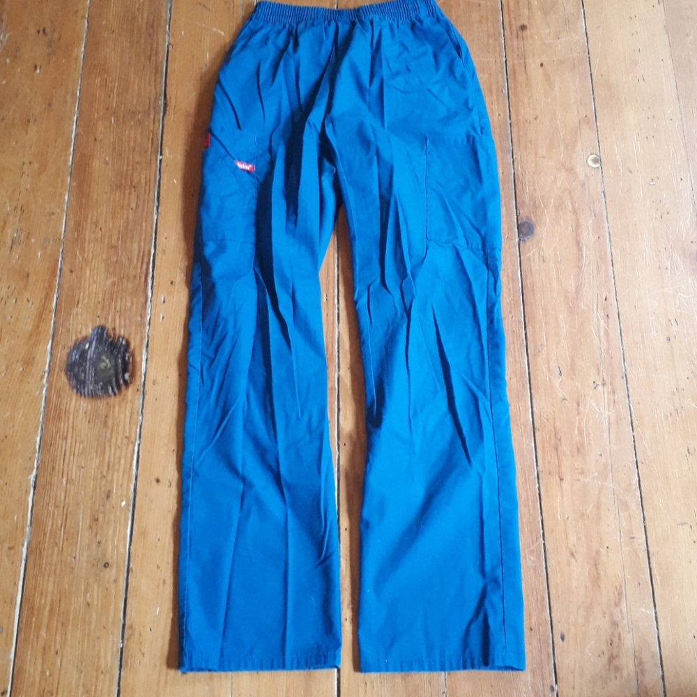 Scrub pants